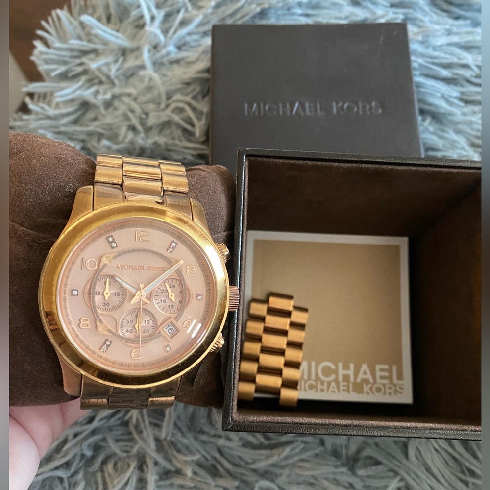 Michael Kors - Oversized Rose Gold Bradshaw Watch